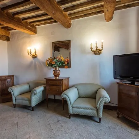 Agriturismo Caselunghe - *